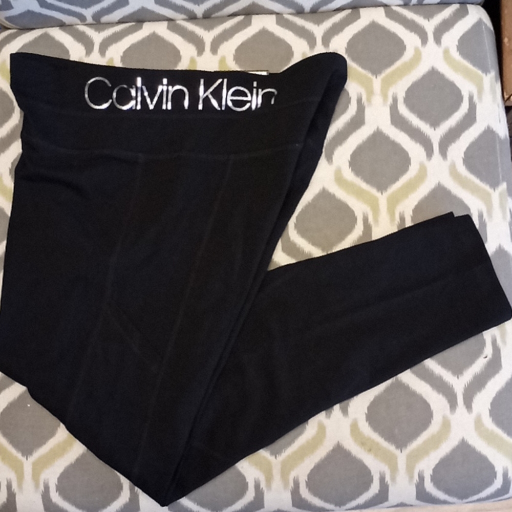 New Beautiful CALVIN KLEIN LEGGIN SIZE M